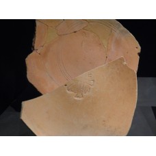Fragment of Terra Sigillata plate/bowl, cross with rays